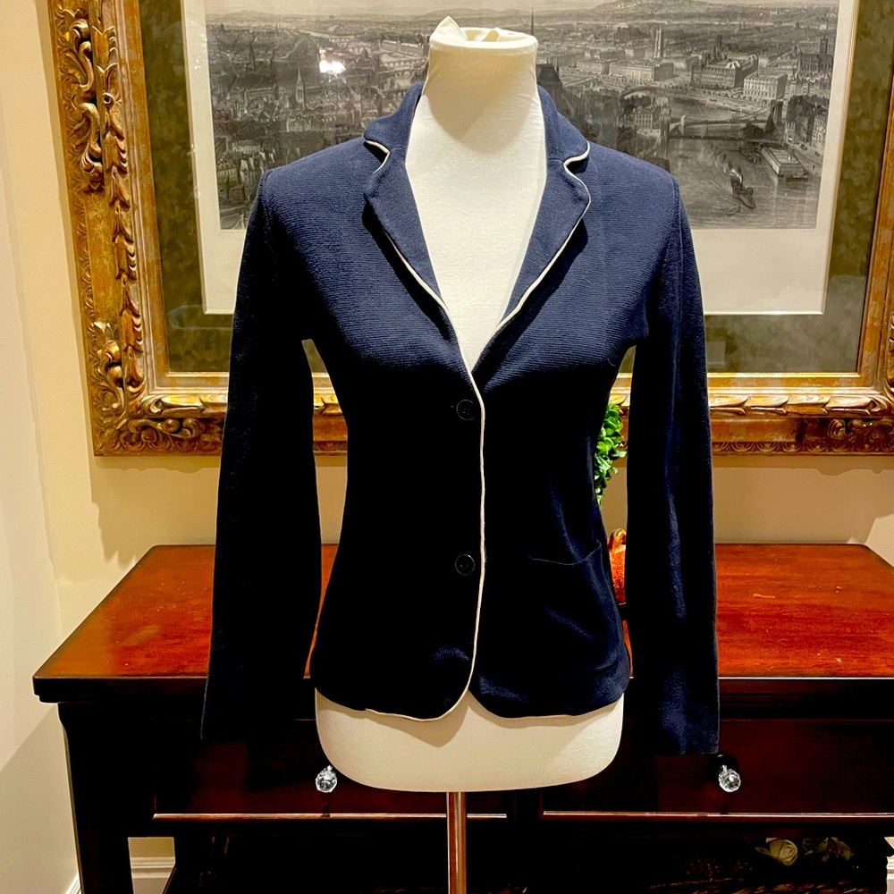 Banana Republic sweater sized small. Blue.